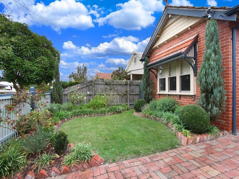 9 Latrobe Street, Murrumbeena VIC 3163