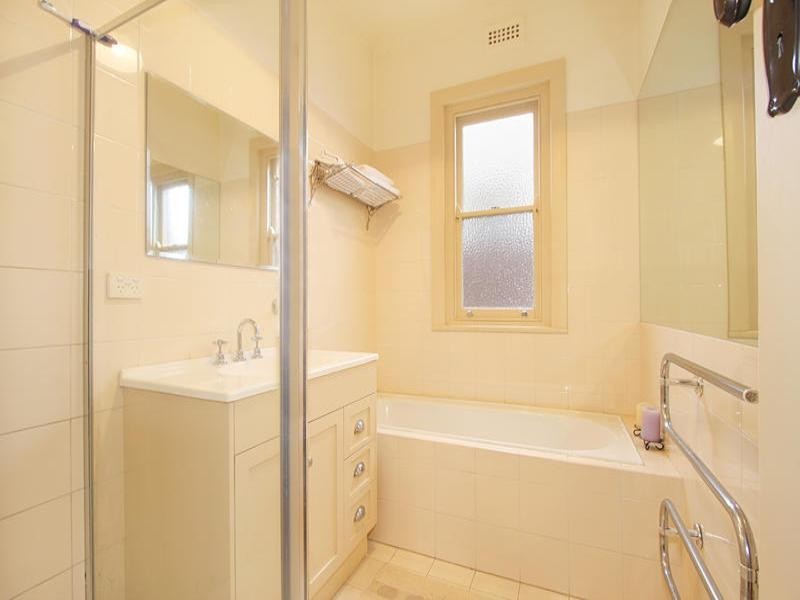 9 Latrobe Street, Murrumbeena VIC 3163