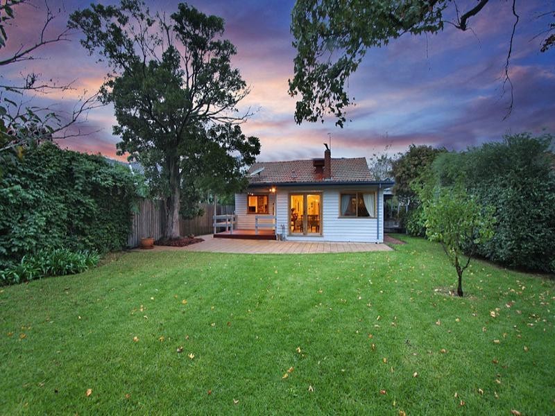 46 Gnarwyn Road, Carnegie VIC 3163