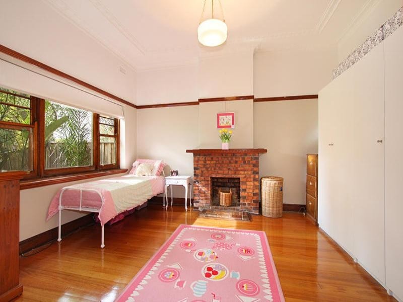 108 Kangaroo Road, Hughesdale VIC 3166