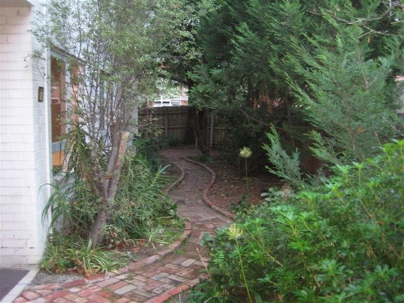 2/7 HUNTLY Street, Glen Huntly VIC 3163