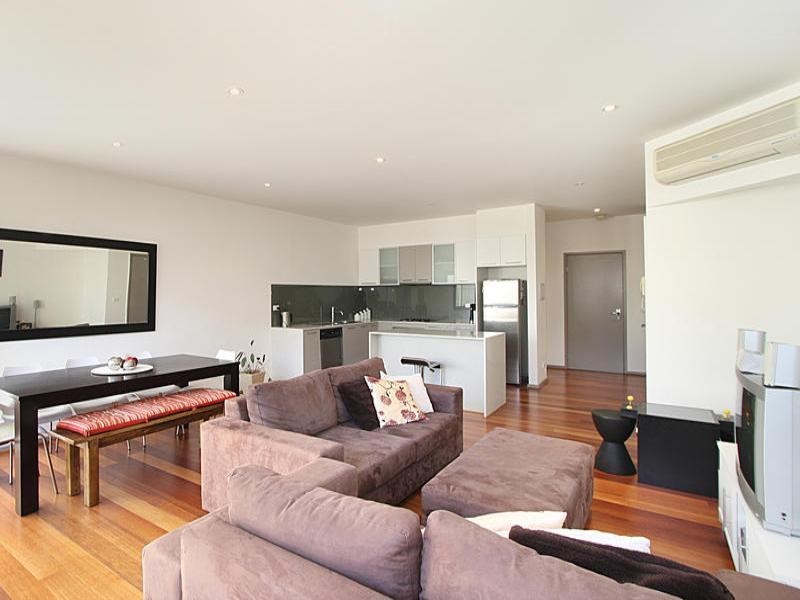 4/100 Poath Road, Hughesdale VIC 3166