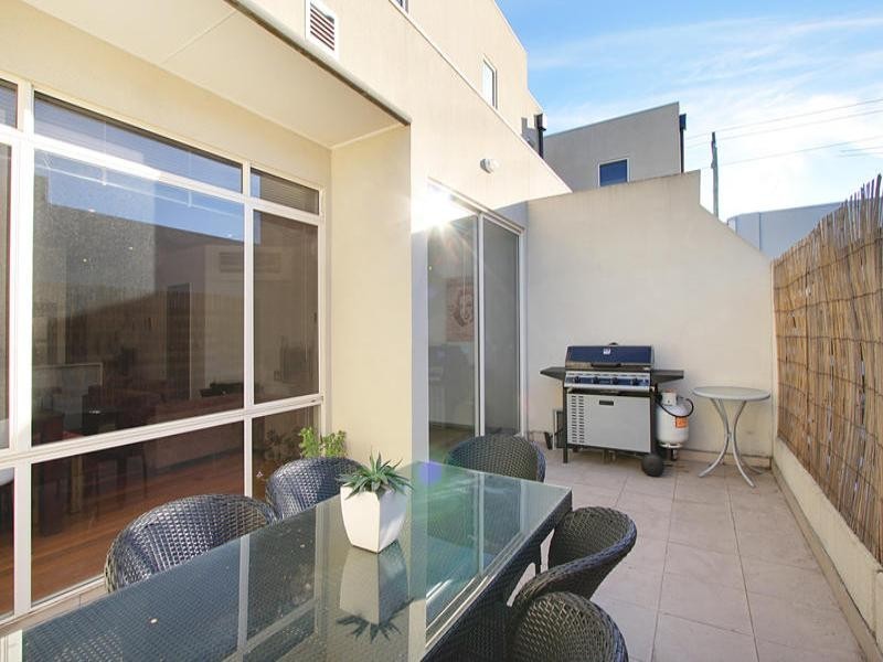4/100 Poath Road, Hughesdale VIC 3166