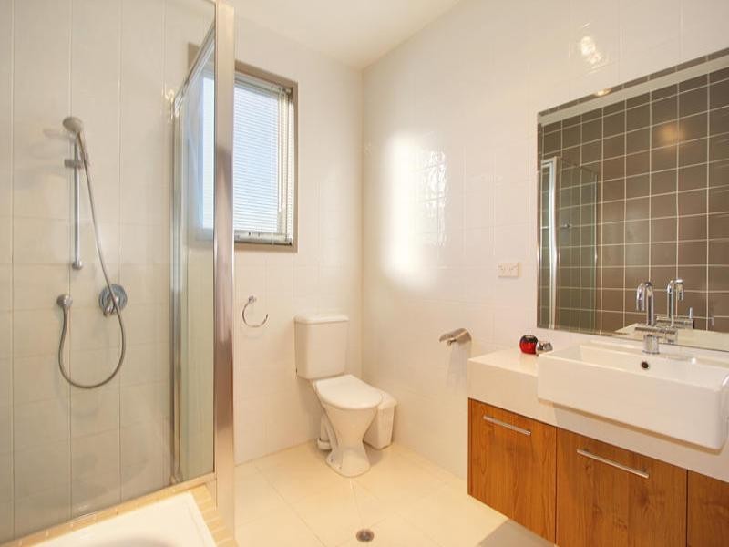 4/100 Poath Road, Hughesdale VIC 3166