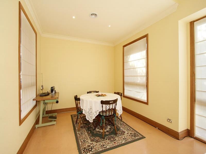 2/38 Golflinks Avenue, Oakleigh VIC 3166
