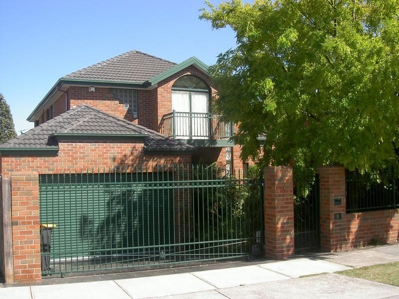 7 Kinrade Street, Hughesdale VIC 3166