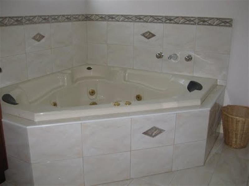 7 Kinrade Street, Hughesdale VIC 3166