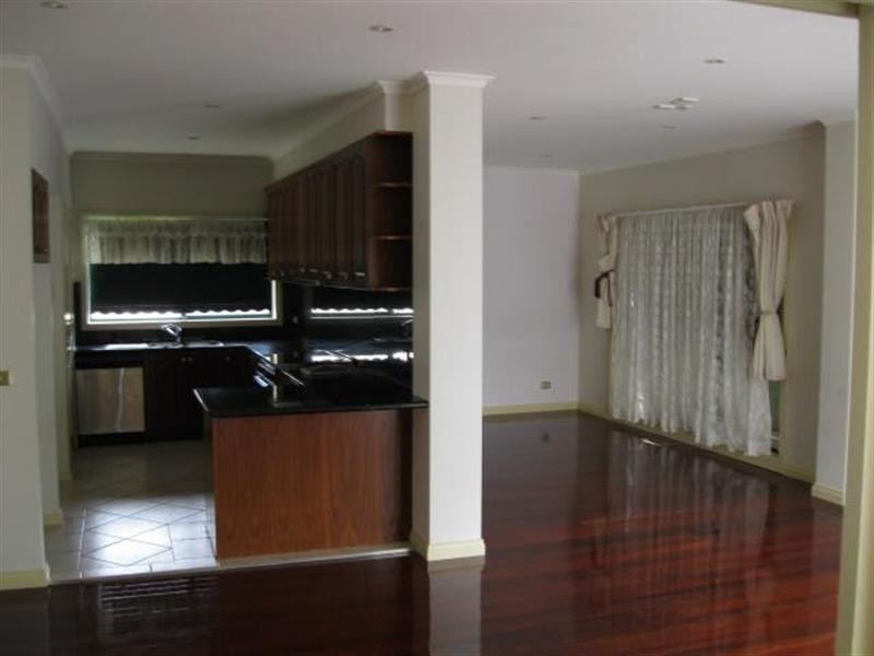 7 Kinrade Street, Hughesdale VIC 3166