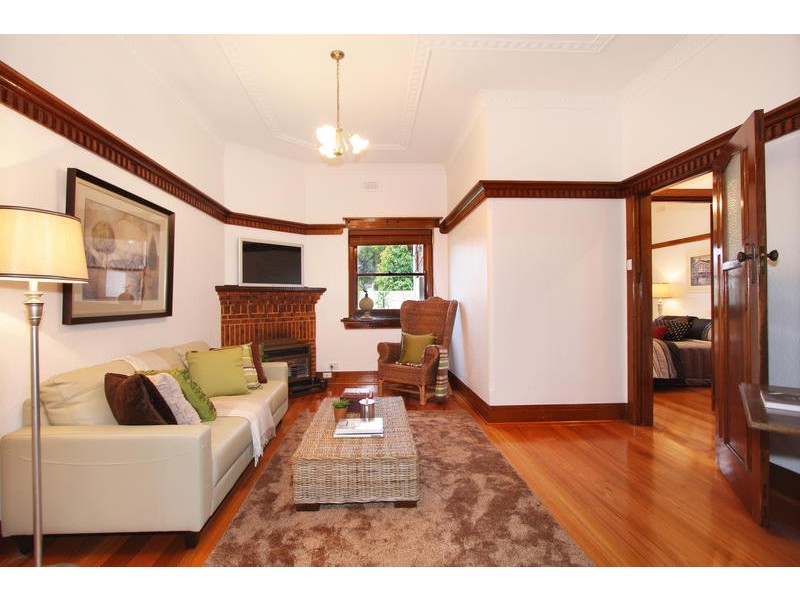 303a Koornang Road, Carnegie VIC 3163