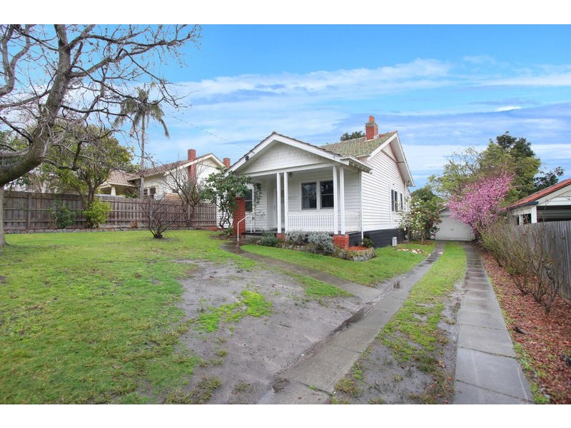 21 Wahroongaa Road, Murrumbeena VIC 3163