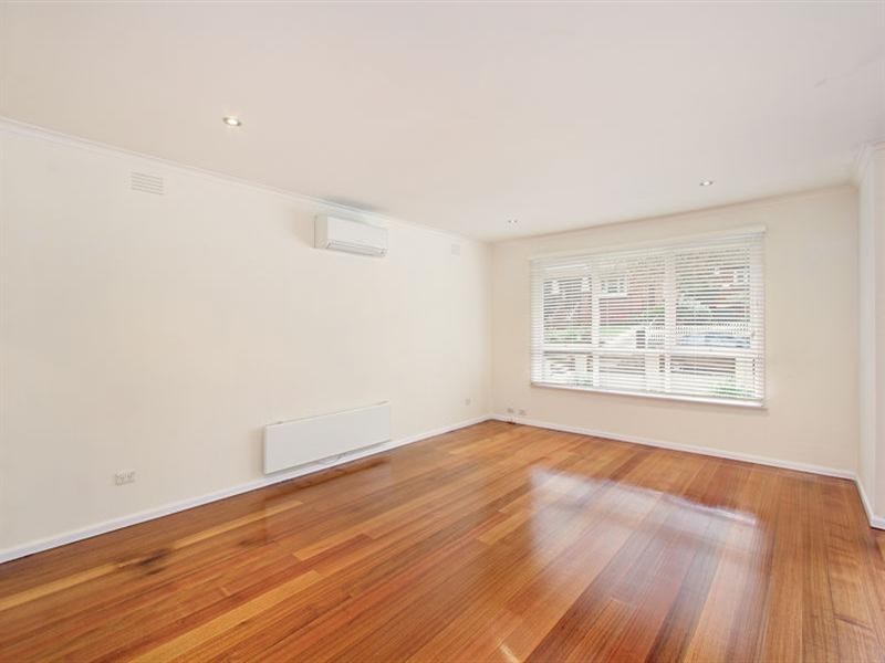 8 Nepean Street, Glen Iris VIC 3146