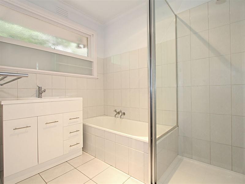 8 Nepean Street, Glen Iris VIC 3146