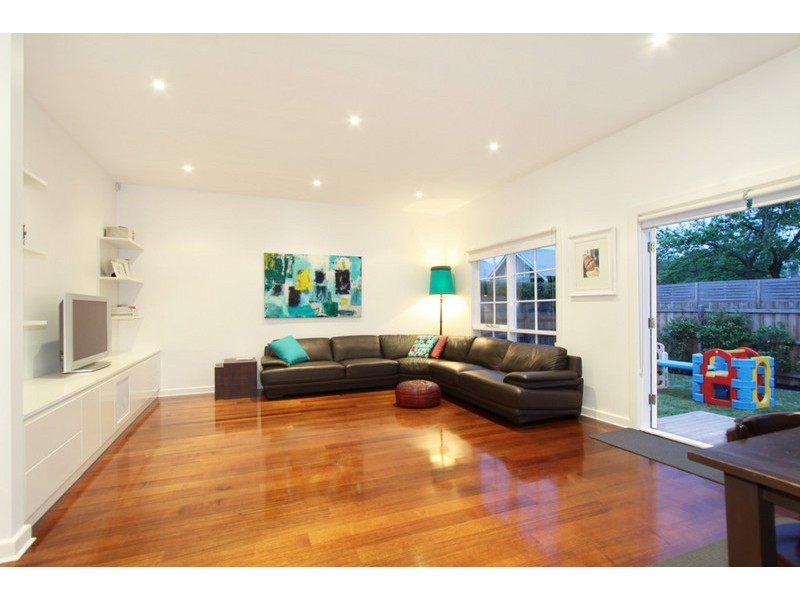 18 Mile End Road, Carnegie VIC 3163