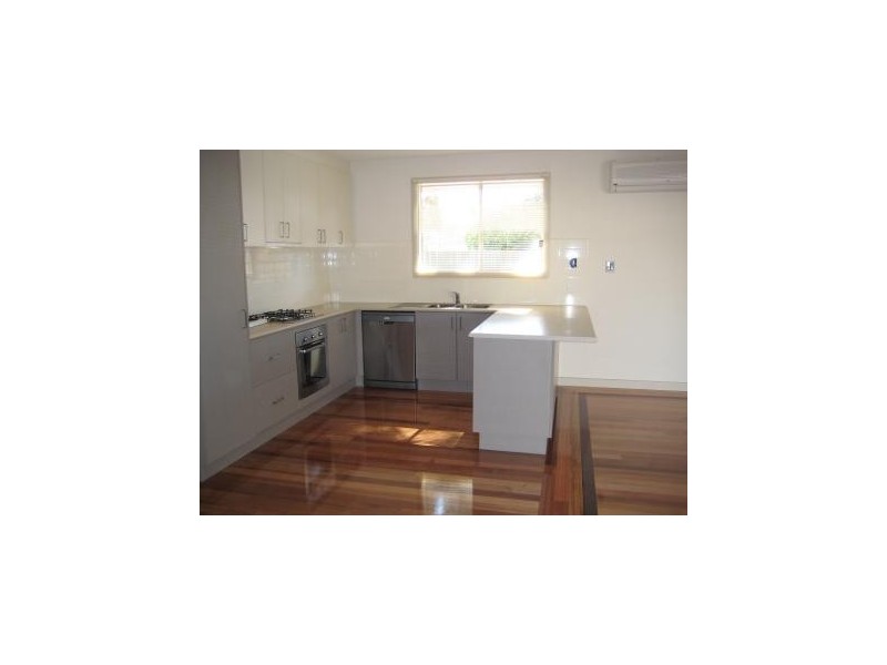 1/70 Golden Avenue, Bonbeach VIC 3196