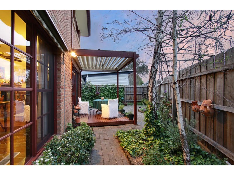 18 Beena Avenue, Carnegie VIC 3163