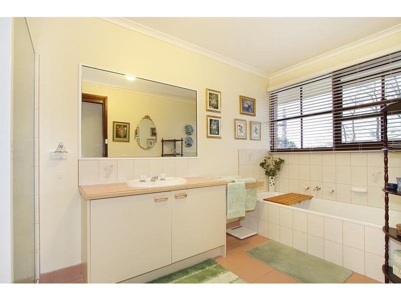 18 Beena Avenue, Carnegie VIC 3163
