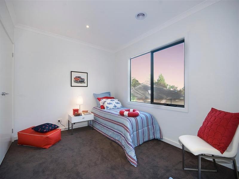 2/4 Royal Terrace, Highett VIC 3190