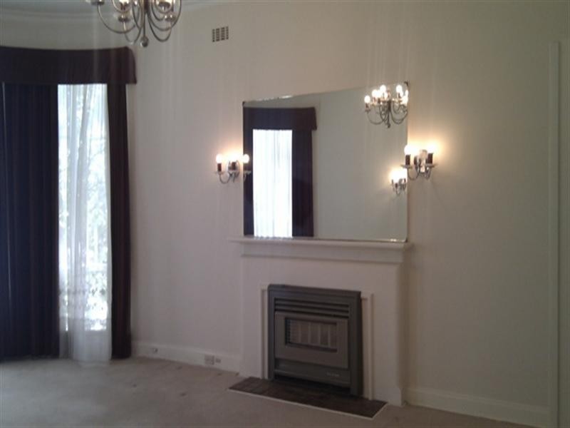 8 Grattan Street, Hawthorn VIC 3122