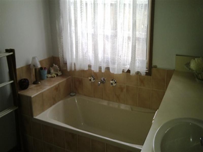 9 Monterey Court, Oakleigh South VIC 3167