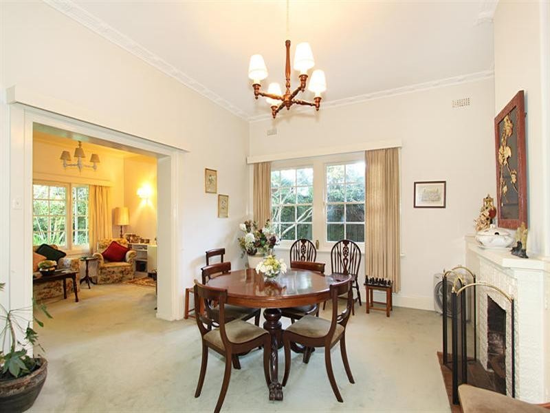 10 Poath Road, Hughesdale VIC 3166