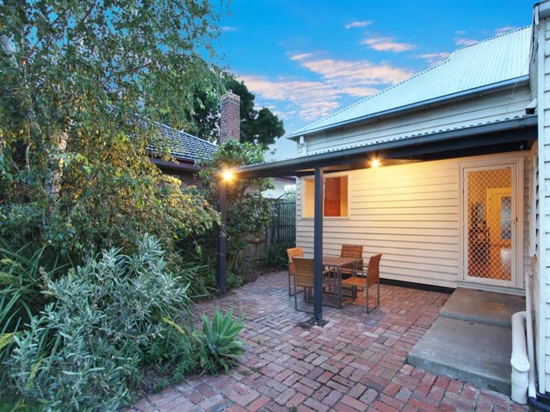 73 Truganini Road, Carnegie VIC 3163