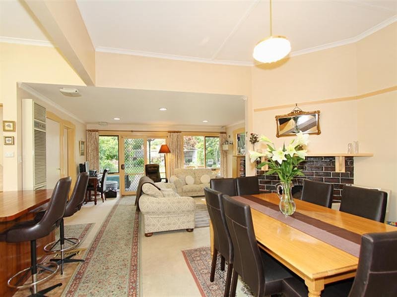 4 Brine Street, Hughesdale VIC 3166