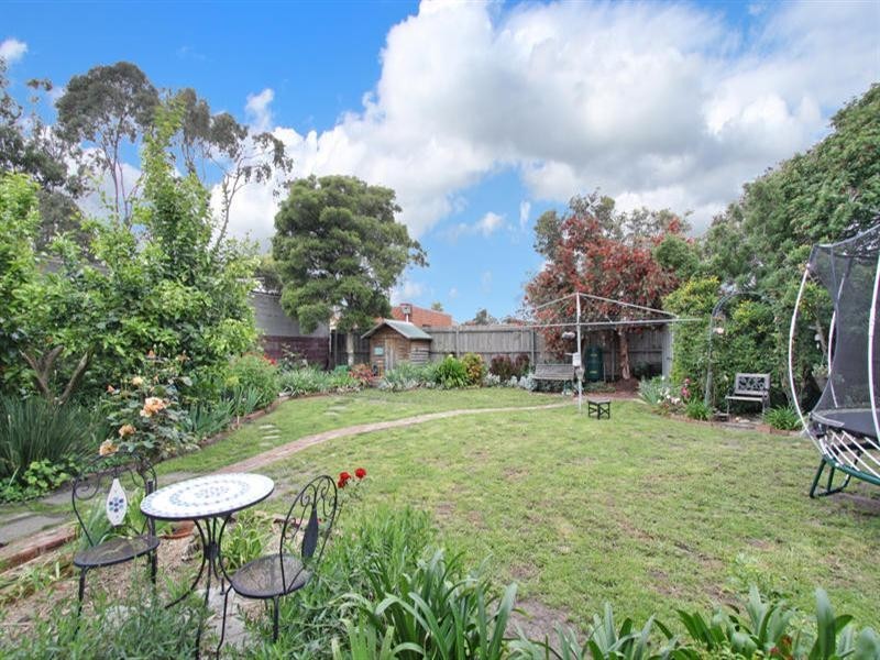 4 Brine Street, Hughesdale VIC 3166