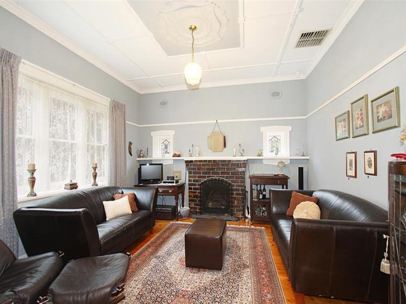 4 Brine Street, Hughesdale VIC 3166