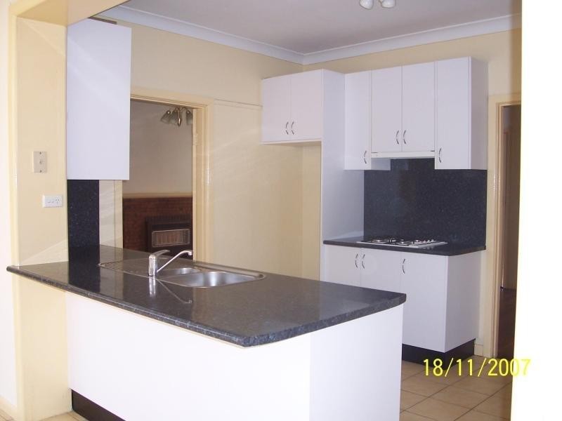 4 Ivanhoe Grove, Malvern East VIC 3145