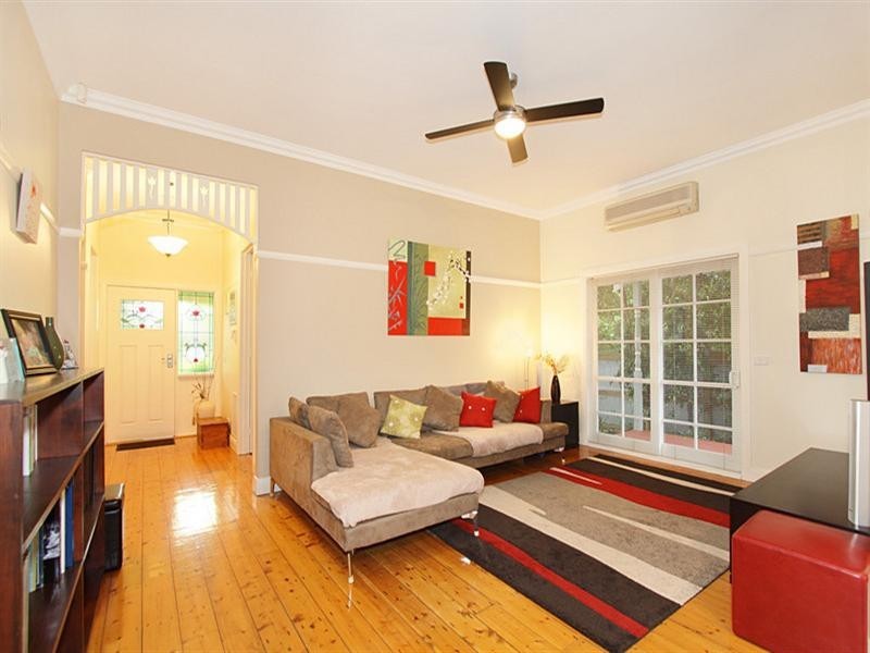 48 Gnarwyn Road, Carnegie VIC 3163