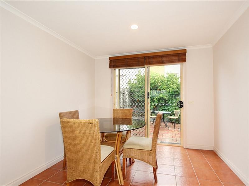 1/32 Carmichael Road, Oakleigh VIC 3166