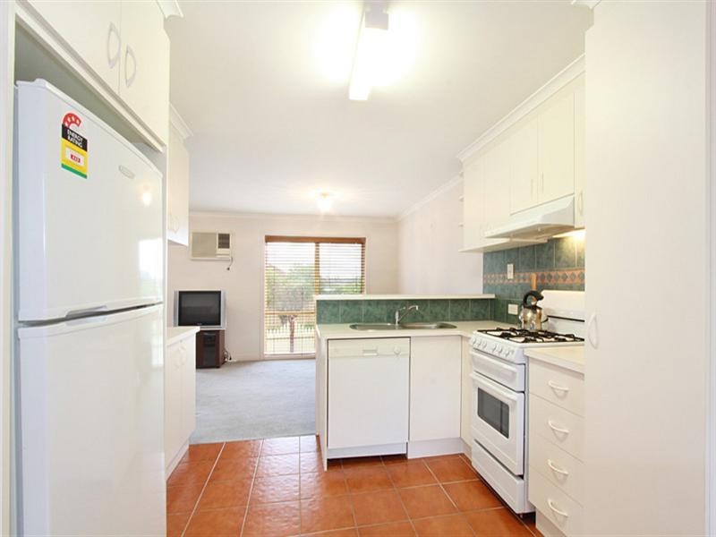 1/32 Carmichael Road, Oakleigh VIC 3166