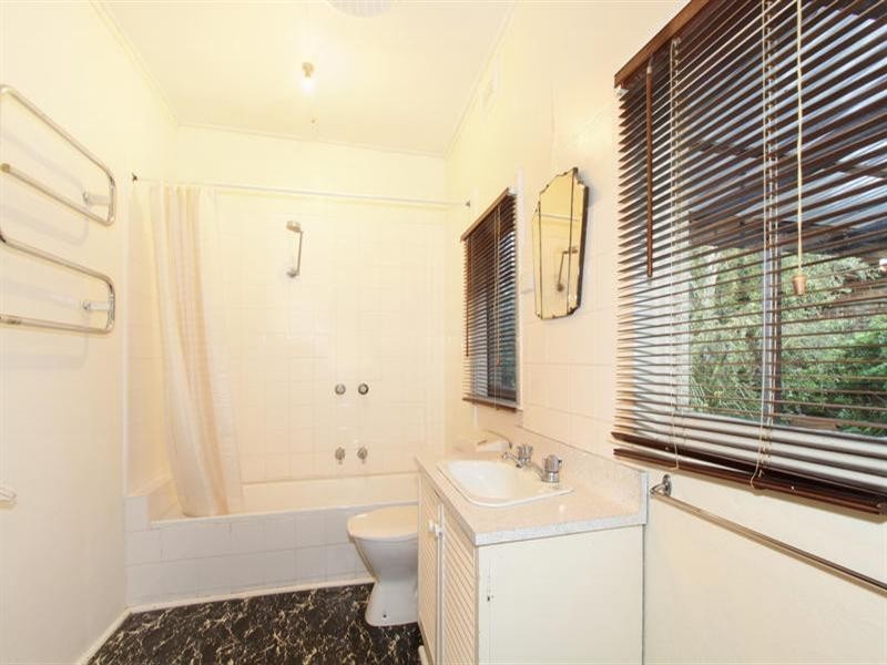 73 Truganini Road, Carnegie VIC 3163