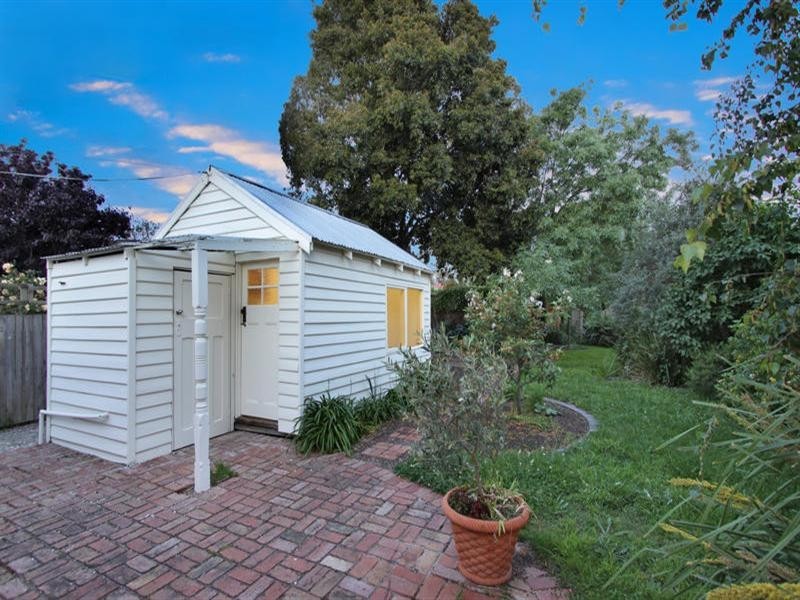 73 Truganini Road, Carnegie VIC 3163