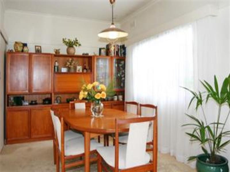 8 Longview Avenue, Bentleigh East VIC 3165