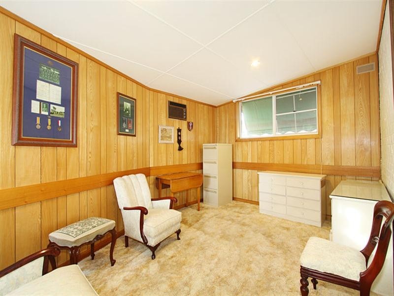 26 Eastview Crescent, Bentleigh East VIC 3165