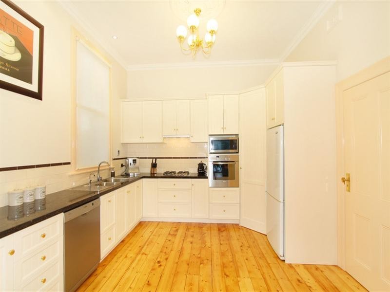 1A Rugby Road, Hughesdale VIC 3166