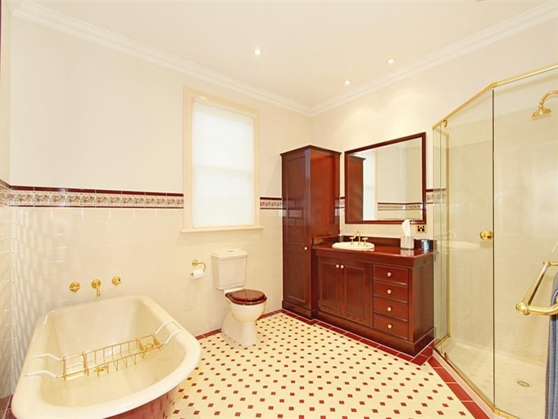 1A Rugby Road, Hughesdale VIC 3166