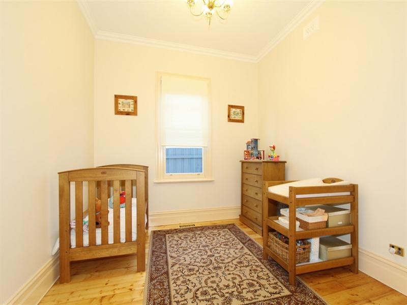 1A Rugby Road, Hughesdale VIC 3166