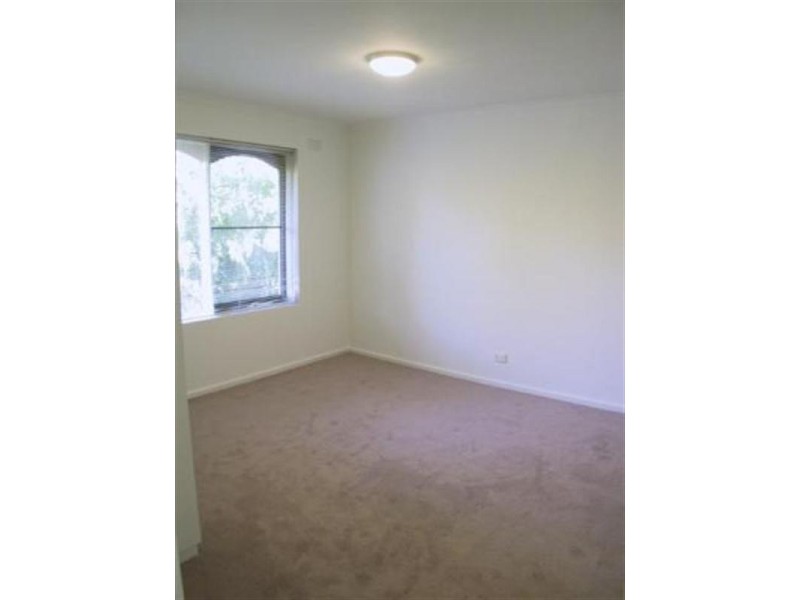 4/9 Firth Street, Doncaster VIC 3108