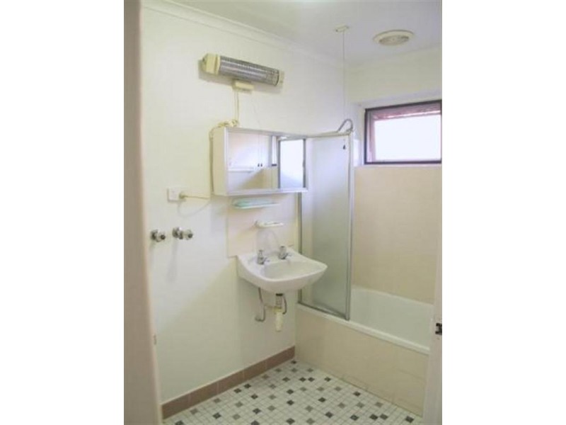 4/9 Firth Street, Doncaster VIC 3108