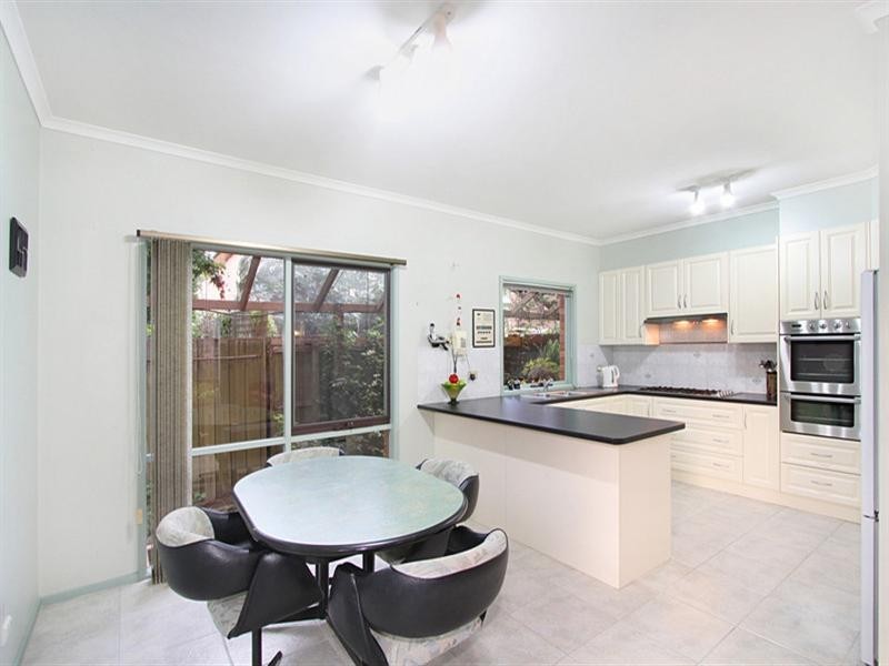 1 Elizabeth Crescent, Carnegie VIC 3163