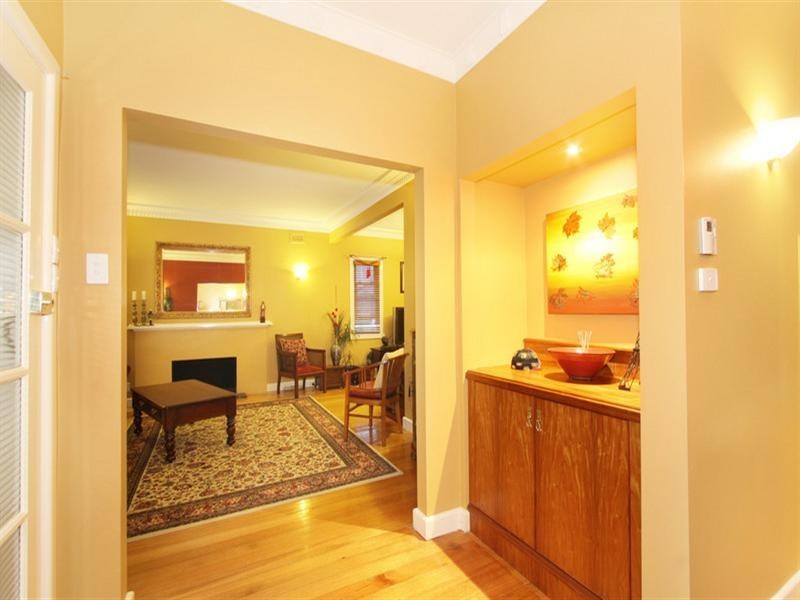 19 Elimatta Road, Carnegie VIC 3163