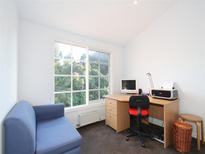 2/20 Moira Avenue, Carnegie VIC 3163