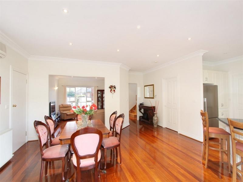 2/20 Moira Avenue, Carnegie VIC 3163