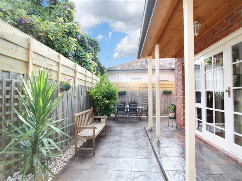 2/20 Moira Avenue, Carnegie VIC 3163