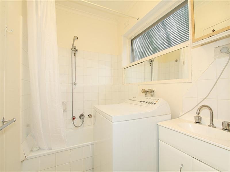 1/23 Genoa Street, Moorabbin VIC 3189