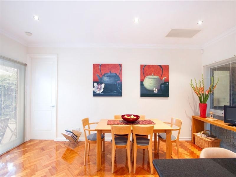 1/23 Oakleigh Road, Carnegie VIC 3163