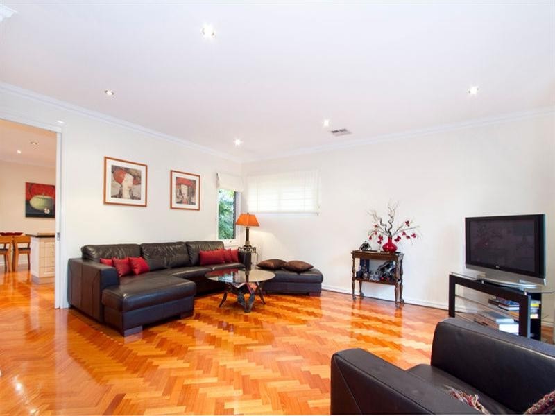 1/23 Oakleigh Road, Carnegie VIC 3163