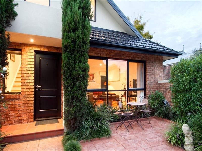 1/23 Oakleigh Road, Carnegie VIC 3163